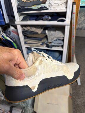 While On Earth Move Trainer Men's 11.5 Wheat Midnight New In Box